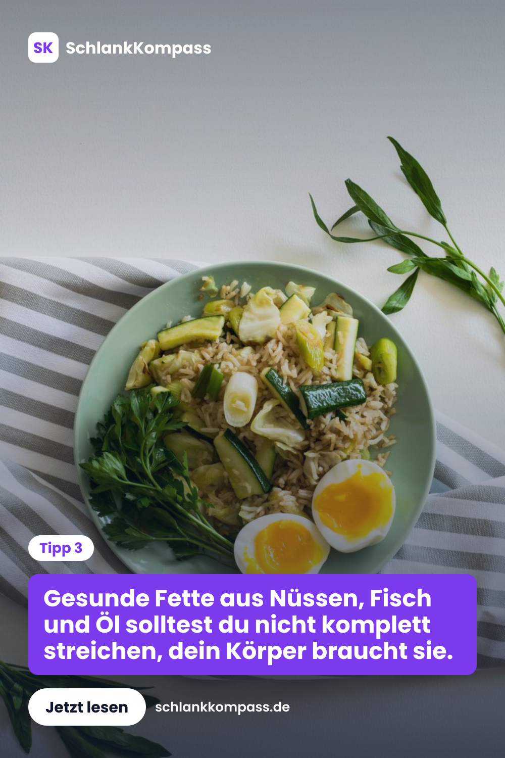 Gesunde Fette aus Nüssen, Fisch und Öl solltest du nicht komplett streichen, dein Körper braucht sie.