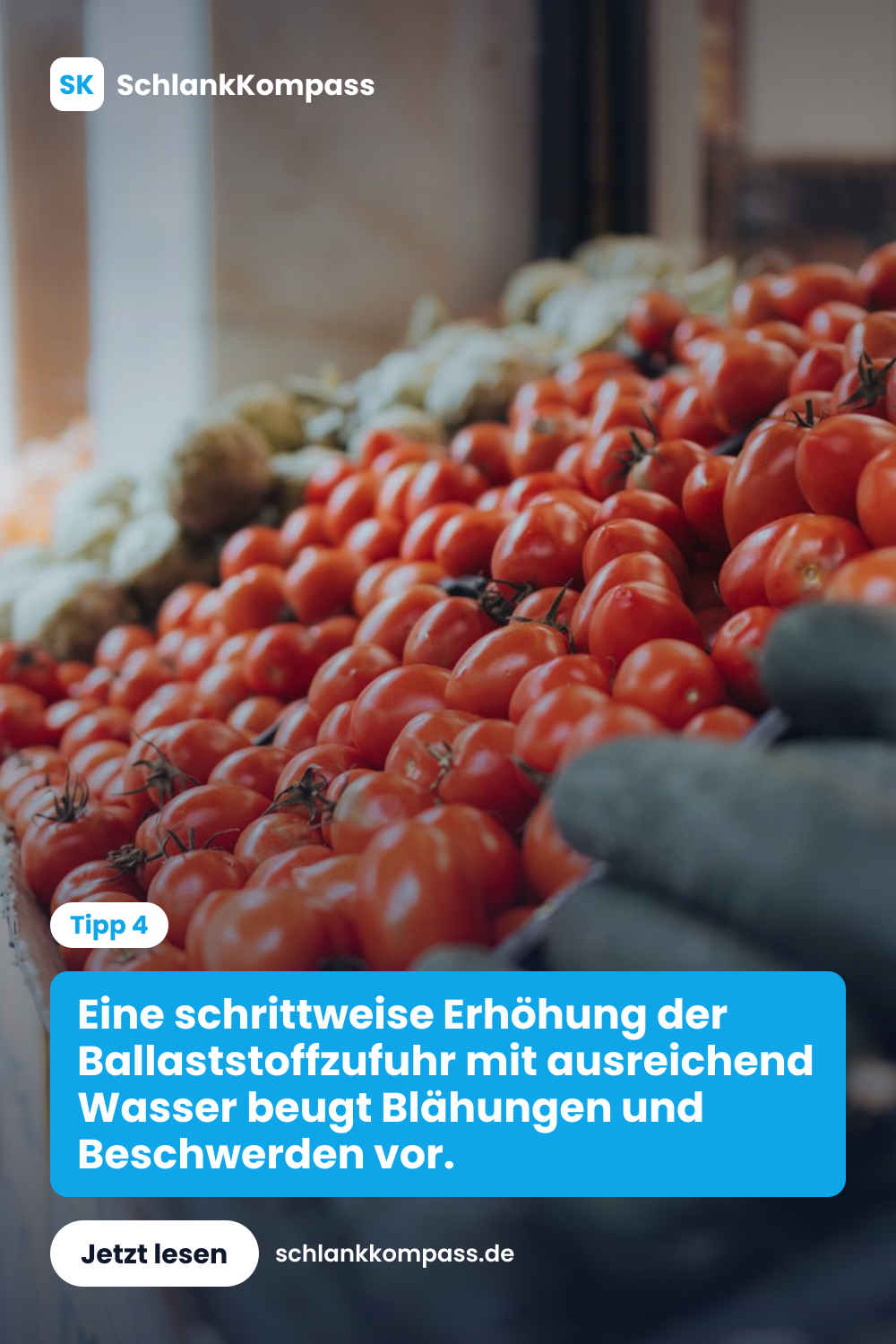 Eine schrittweise Erhöhung der Ballaststoffzufuhr mit ausreichend Wasser beugt Blähungen und Beschwerden vor.