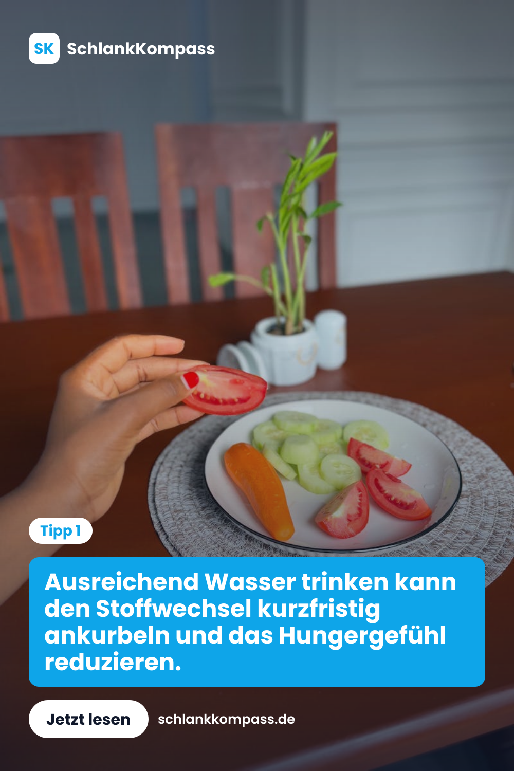 Ausreichend Wasser trinken kann den Stoffwechsel kurzfristig ankurbeln und das Hungergefühl reduzieren.