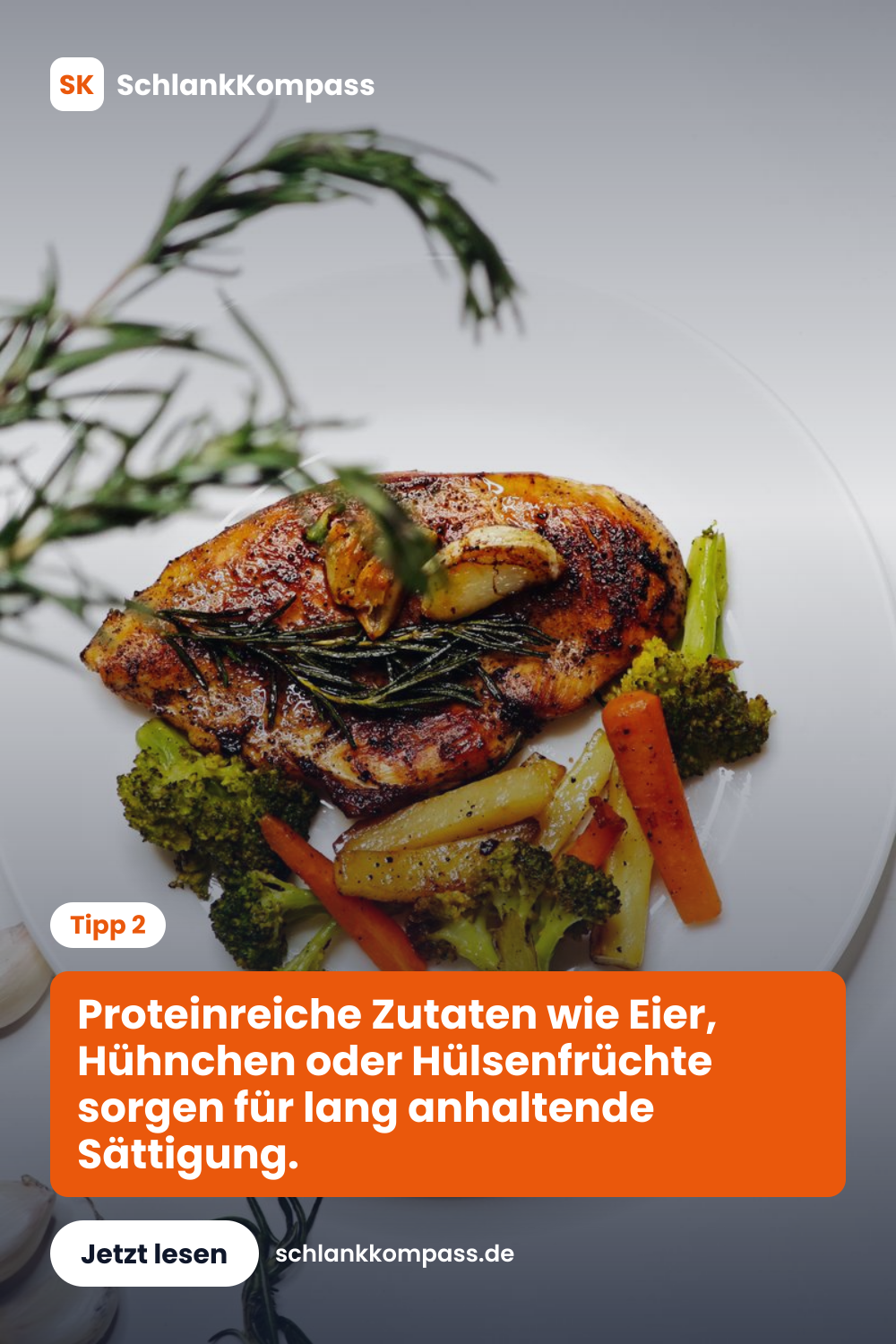 Proteinreiche Zutaten wie Eier, Hühnchen oder Hülsenfrüchte sorgen für lang anhaltende Sättigung.